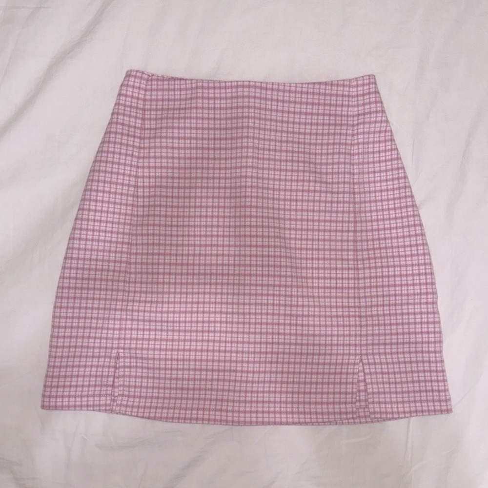 Pink cara skirt Brandy Melville NWOT